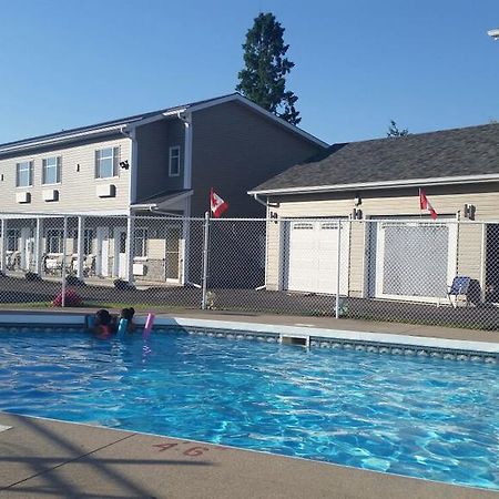 Fox Motor Inn ナパニー エクステリア 写真