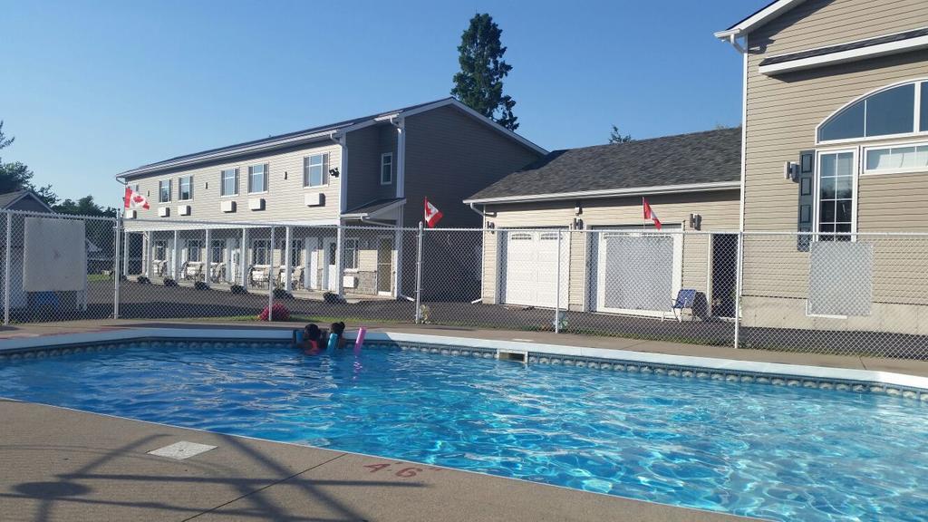Fox Motor Inn ナパニー エクステリア 写真